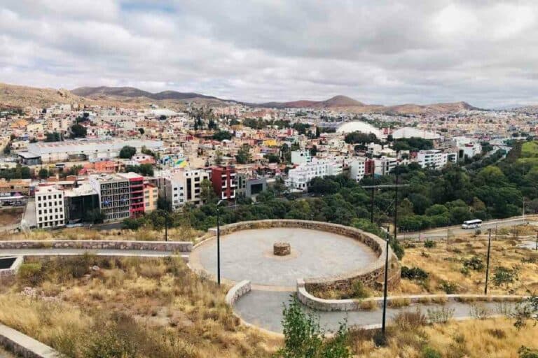 Damos un paseo por el Mirador del Asta Bandera