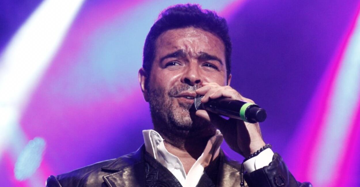Pablo Montero fue el penúltimo cantante en presentarse dentro del Foro de las Estrellas. / Fotos Miguel Alvarado.