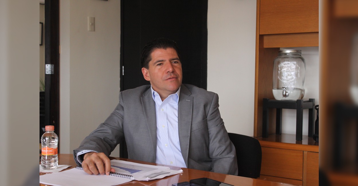 Víctor Rentería, titular de la Secretaría de Administración. 