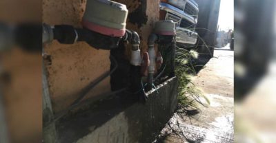 Denuncian fugas de agua en la colonia Jardines de Sauceda