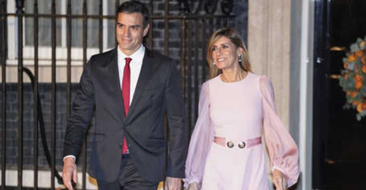 Pedro Sánchez, presidente Español, junto con su esposa Begoña Gómez
