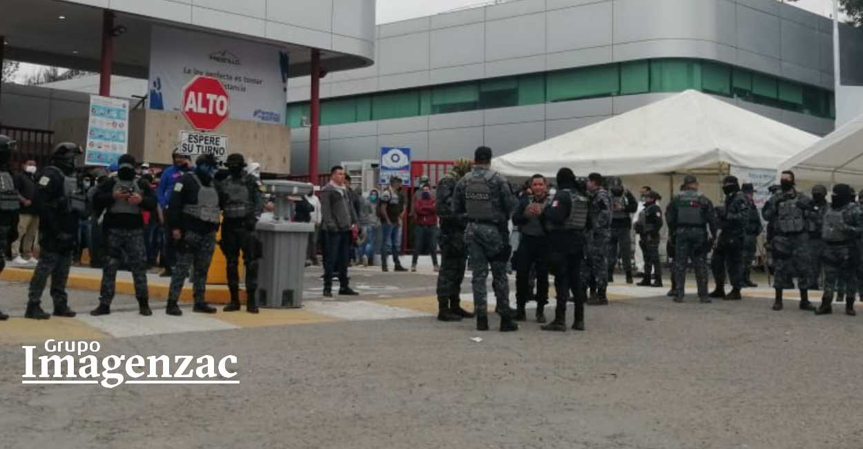 La Guardia Nacional, Policía Metropolitana y Policía Estatal, se encuentran resguardando las instalaciones de Minera Fresnillo.