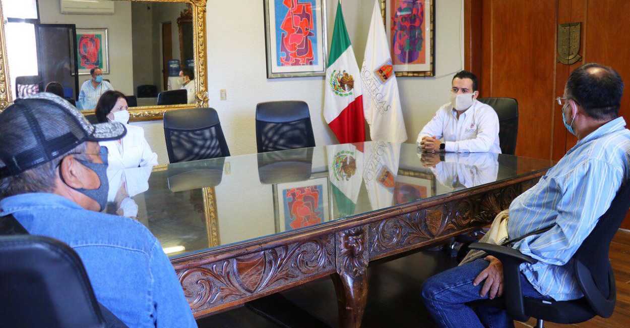 El alcalde de Zacatecas Ulises Mejía, mantiene reuniones constantes con comerciantes fijos, semifijos y ambulantes de Zacatecas.
