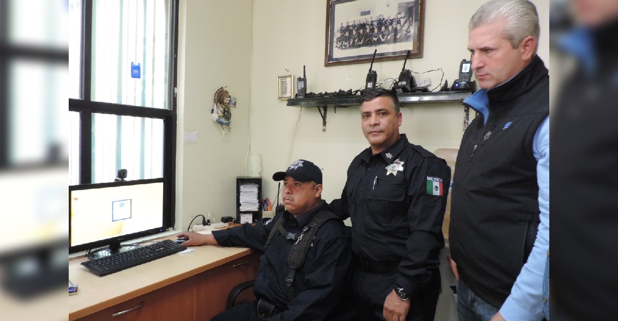 La reunión con los oficiales fue en privado. Foto: Silvia Vanegas.
