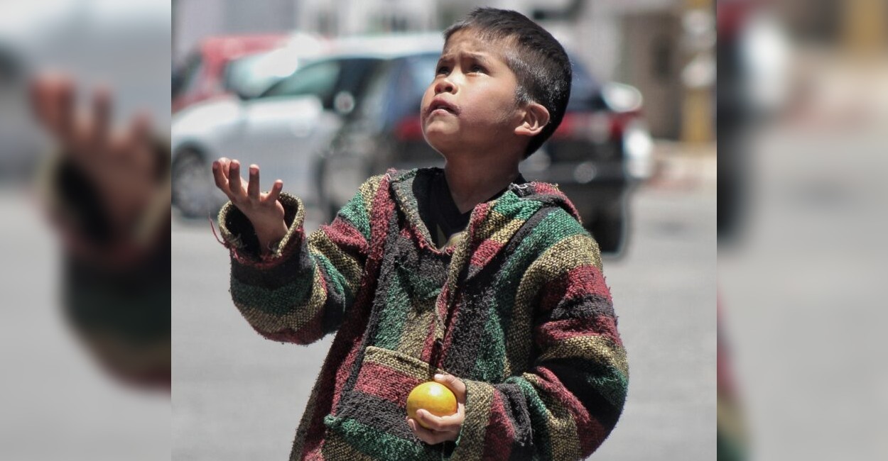 Los niños suelen ser los primeros en sufrir ya que la crisis los empuja a trabajar. Fotos: Miguel Alvarado.
