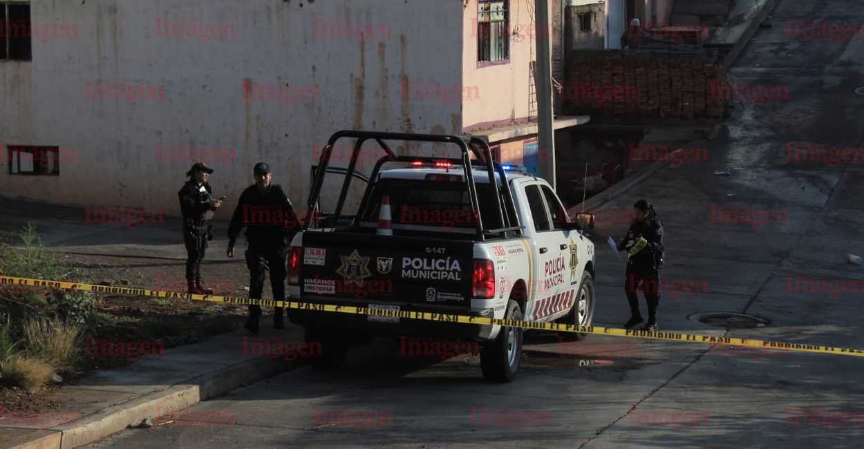 Elementos de la Dirección de Seguridad Pública, del Ejército Mexicano y la Policía Investigadora llegaron al lugar.