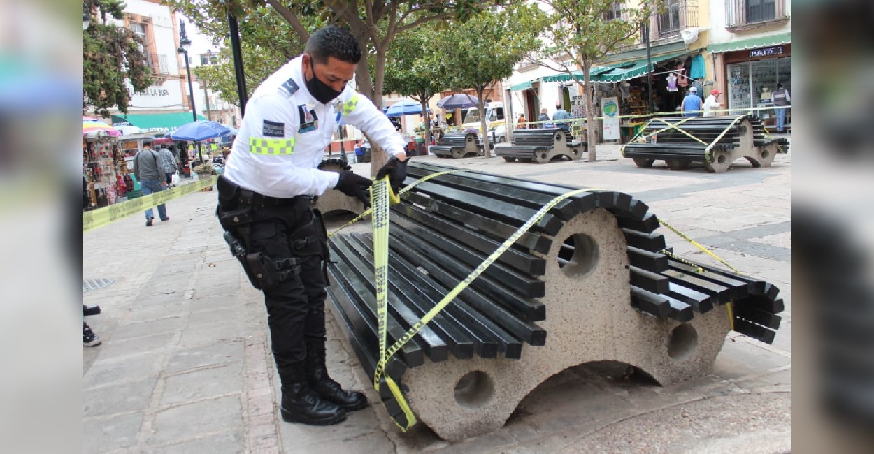 Las autoridades han acordonado las áreas públicas. | Foto: Miguel Alvarado