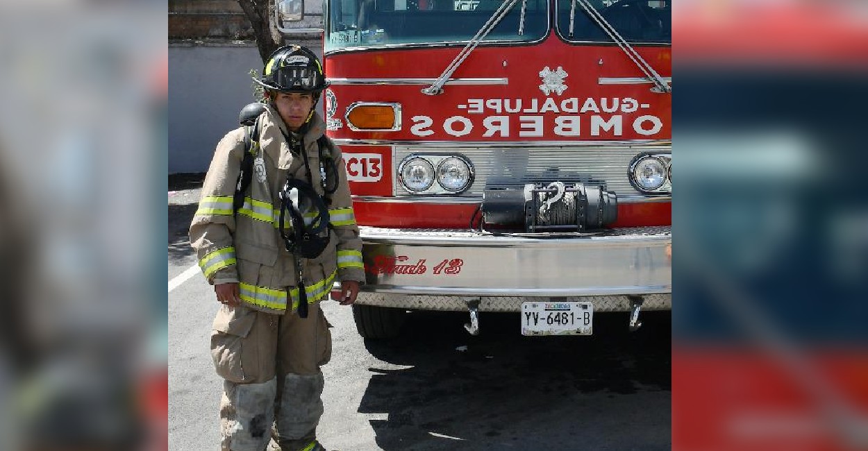 Luis Rodolfo Díaz de León, bombero de Protección Civil.