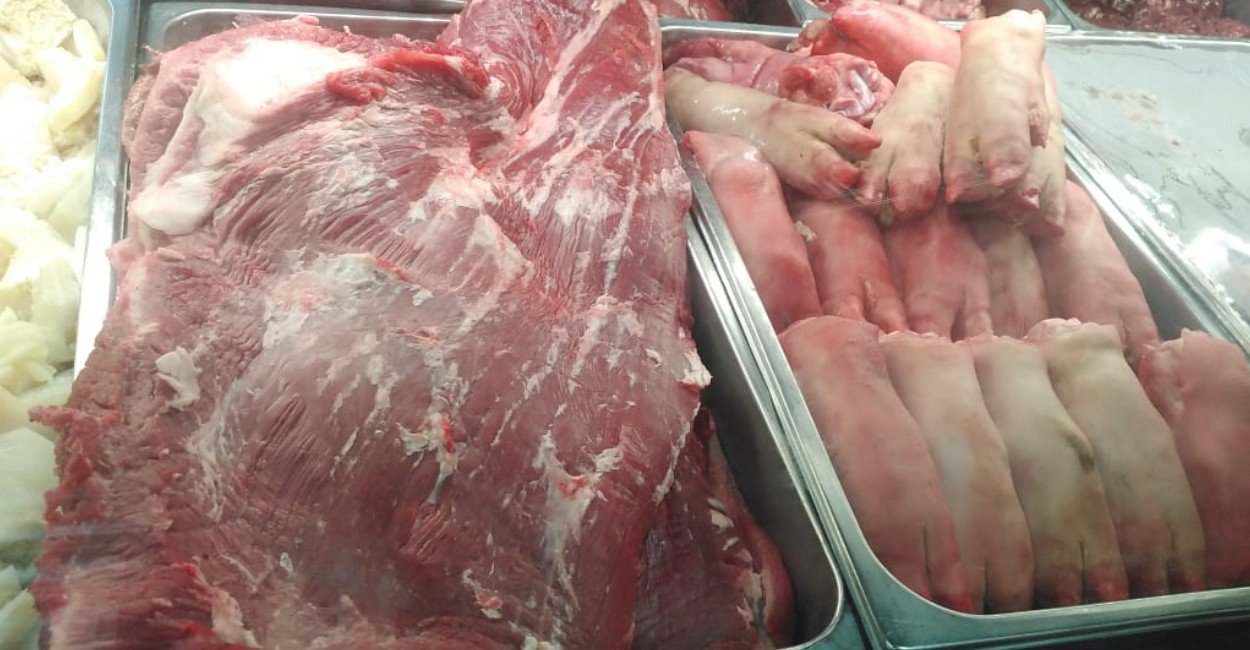 Sólo 3 carnicerías venden carne de caballo. | Foto: Elena Chávez.