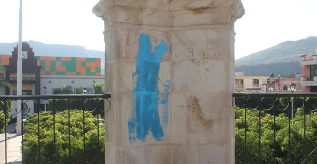 Trataron de remover la máxima cantidad de pintura de los muros. Foto: Rocío Ramírez.
