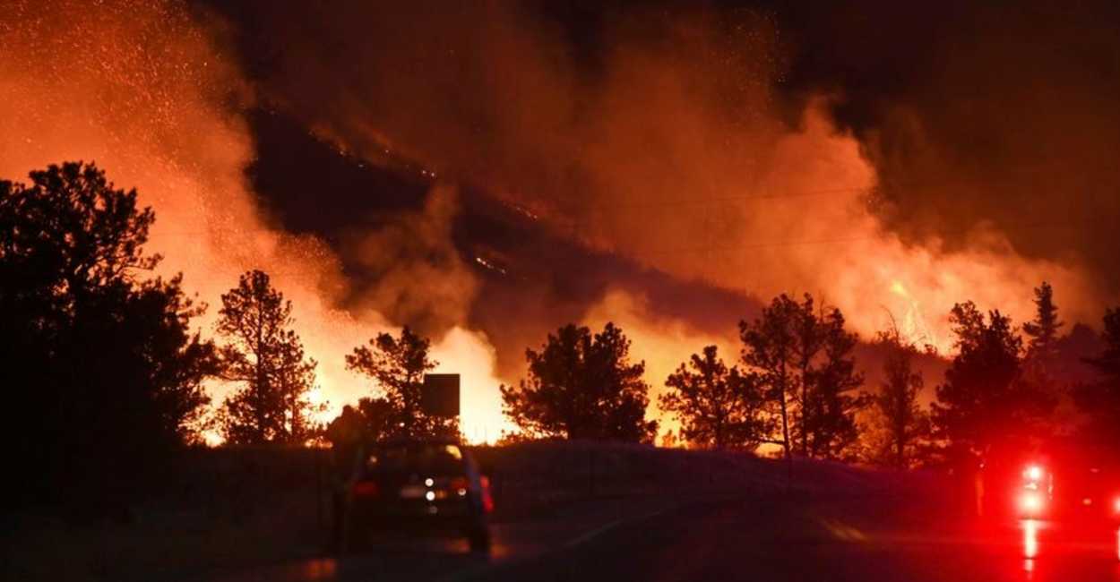 El incendio comenzó hace 66 días en Cameron Peak y actualemnte ha destruido 81,000 hectáreas y se ha convertido en el incendio forestal más grande en la historia de Colorado. | Foto: Cortesía. 