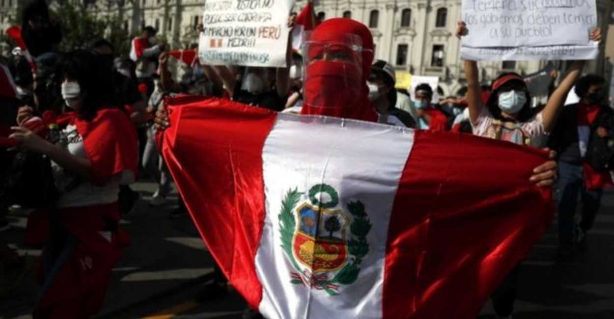En Perú hay manifestaciones masivas que podrían derivar en un golpe de estado. | Foto: Frente Rebeldes Perú.