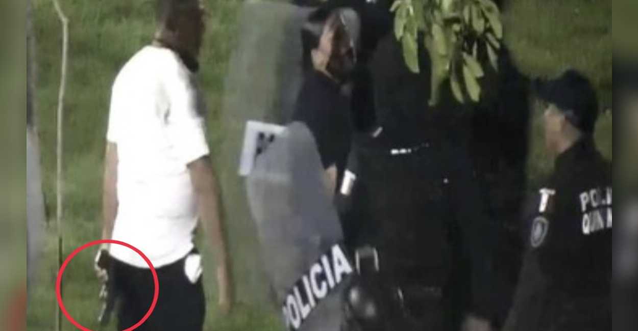 Un policía decidió vestirse de civil y disparar en una protesta feminista. | Foto: Radio Fórmula.