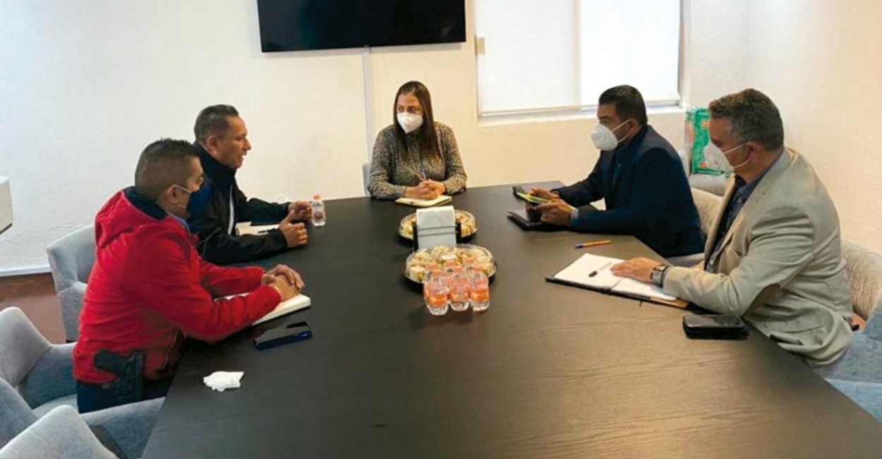 Arturo López Bazán se reunió con su homóloga Sonia Villarreal. | Foto: Cortesía.