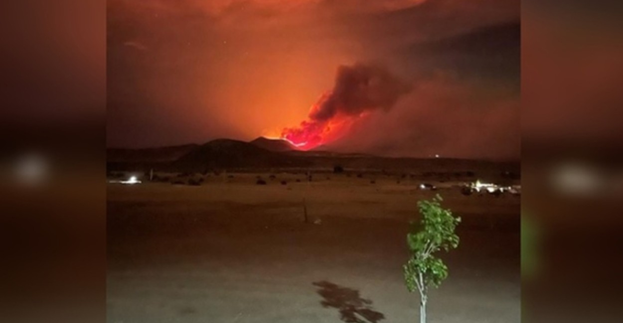 El incendio provocó que el cielo se pintara de rojo. | Foto: Cortesía. (Said Betanzos).