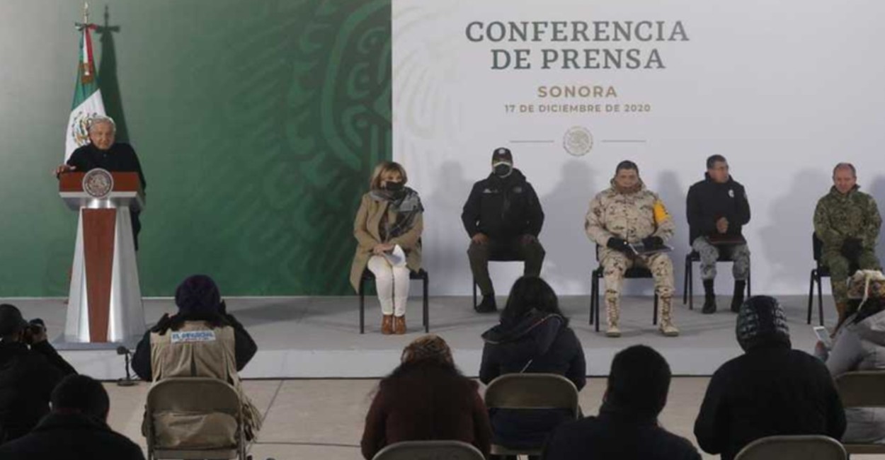 Conferencia de prensa del Presidente desde las instalaciones de la Guardia Nacional. | Foto: Milenio