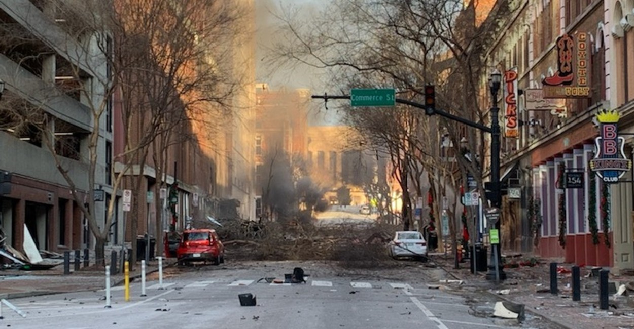 La explosión tuvo lugar al norte del centro de la ciudad, cerca de la AT&T Tower.