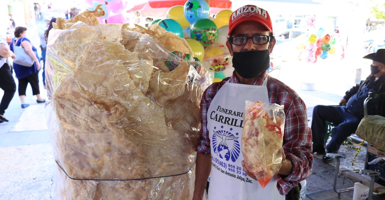 Tiene 52 años mercando sus ricas fritangas en Jalpita La Bella. | Fotos: Rocío Ramírez.