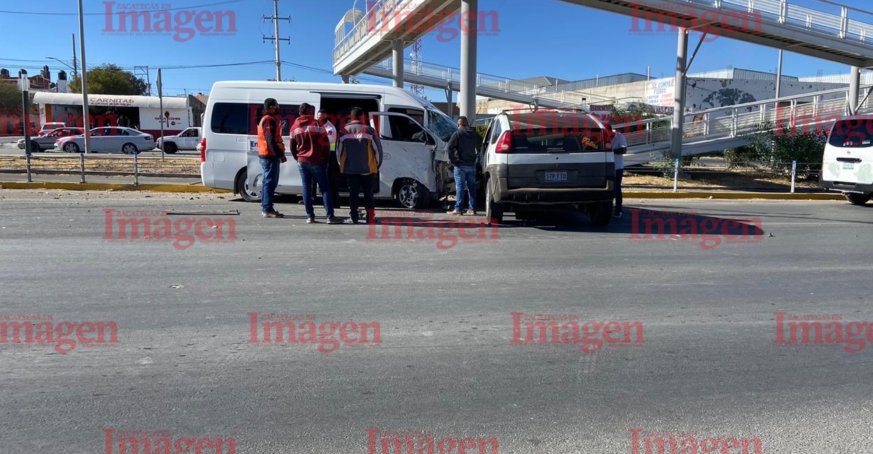El accidente ocurrió en la carretera a Plateros. | Fotos: Imagen.