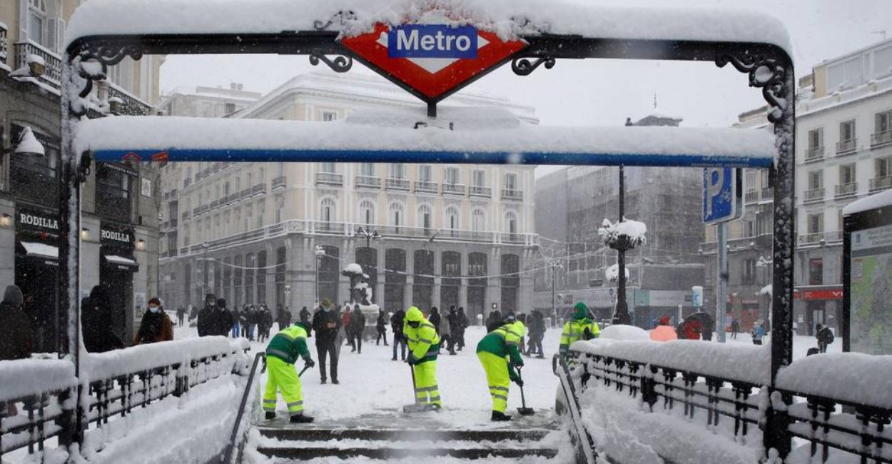 Madrid cerró sus colegios este lunes y martes por la fuerte nevada ocurrida días atrás. | Foto: cortesía.