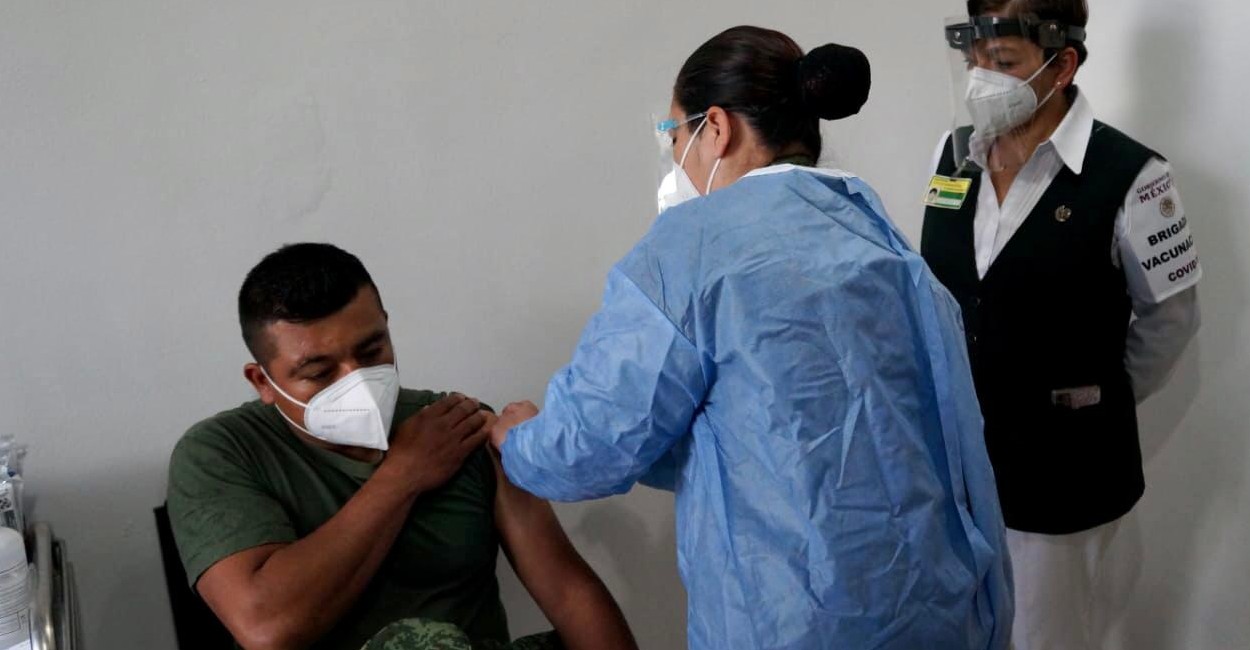 Se aplicó la primera vacuna contra el Covid-19 en Zacatecas. | Fotos: Cortesía.
