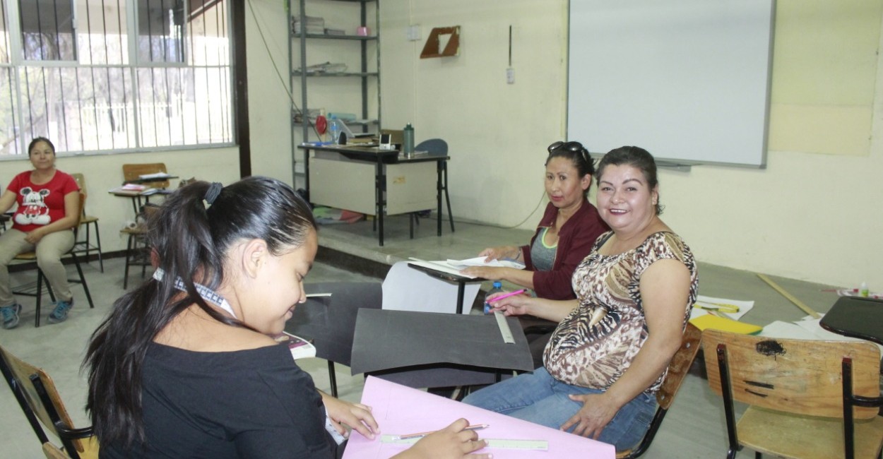 Actualmente el SNE en Jalpa tiene unas 30 solicitudes de personas que buscan iniciar con un negocio propio. | Foto: Rocío Ramírez.