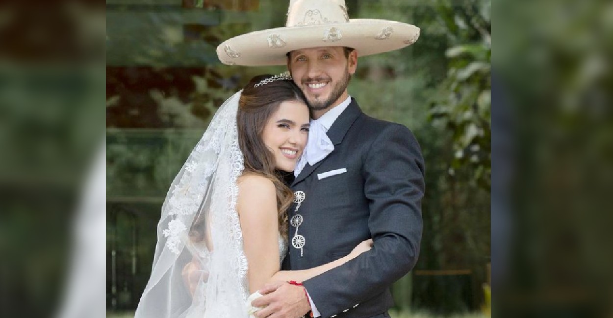 Camila Fernández y Francisco Barba se casaron en medio de la pandemia. | Foto: Instagram.