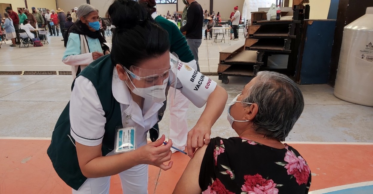 Vacunación contra el Covid-19 en Zacatecas. | Fotos: Rocío Ramírez.