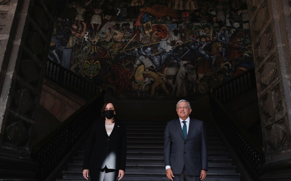 La vicepresidenta de Estados Unidos se reunió con el presidente Andrés Manuel López Obrador en Palacio Nacional. / Foto: Milenio