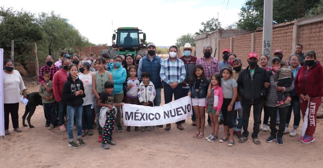 Habitantes de Nuevo México recibieron material para construir corrales. / Foto: Cortesía 