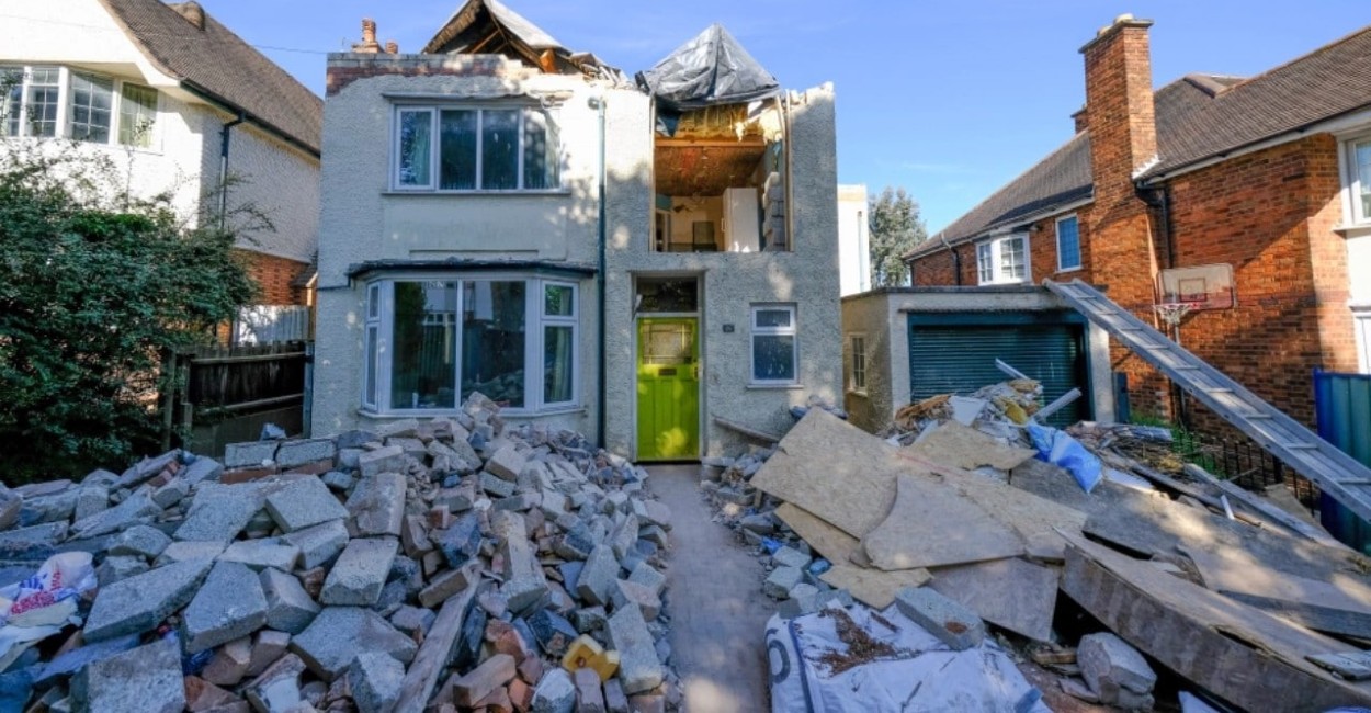 Los vecinos del lugar se quejaron por los escombros que llegaban a sus jardines. | Fotos: cortesía. 