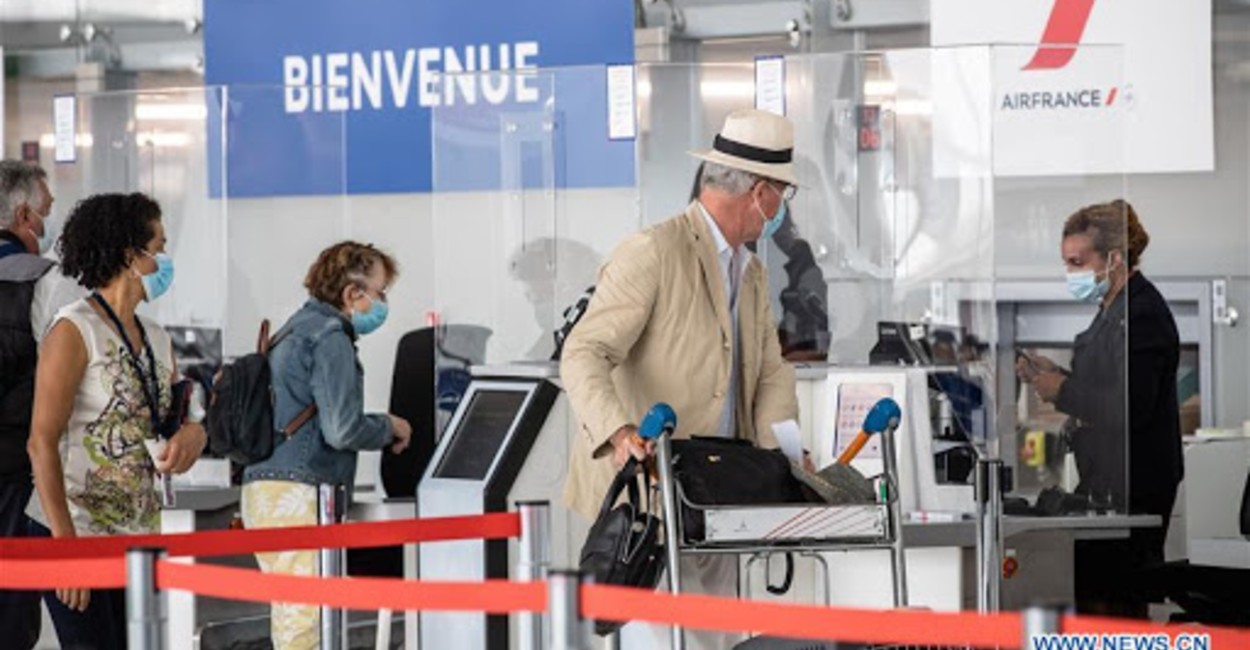 Los aeropuertos continúan con estrictos protocolos. | Foto: cortesía. 