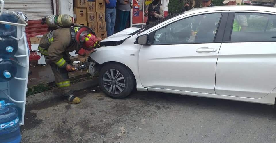 El accidente tuvo lugar este sábado minutos después de las tres de la tarde en el fraccionamiento Lomas del Lago | Foto: cortesía