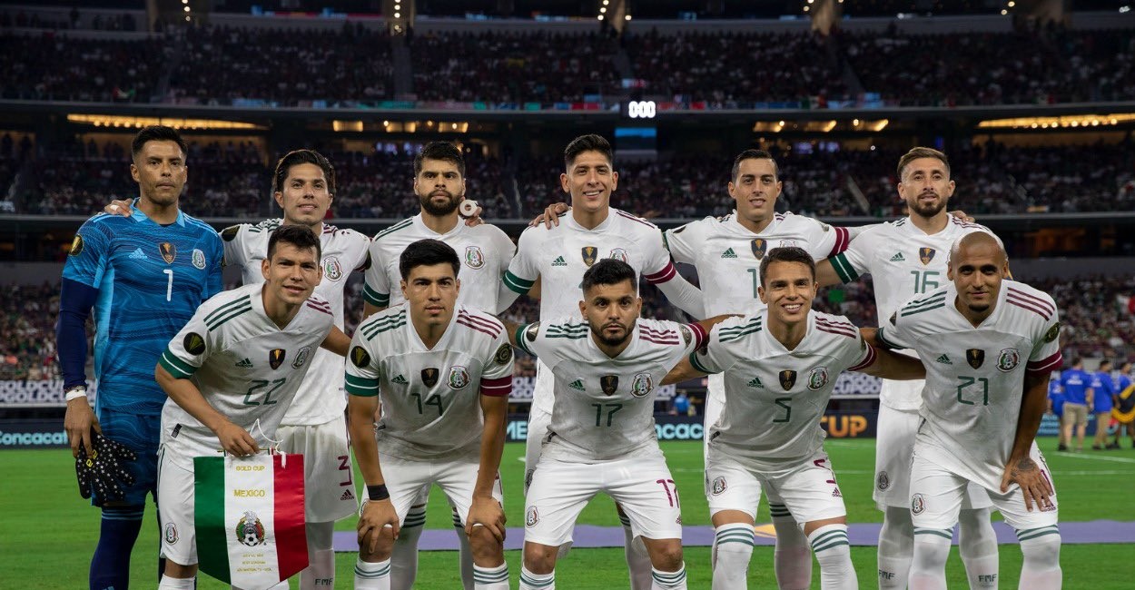 México inició el partido. | Foto: Twitter.
