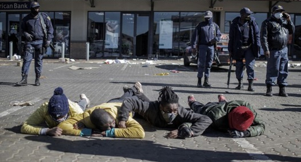 El último saqueo registrado en Sudáfrica ocurrió en Soweto. | Foto: AFP