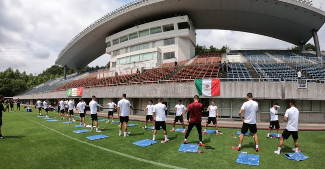 La Selección se encuentra entrenando en el estadio de Hiroshima. | Foto: Twitter @miseleccionmx
