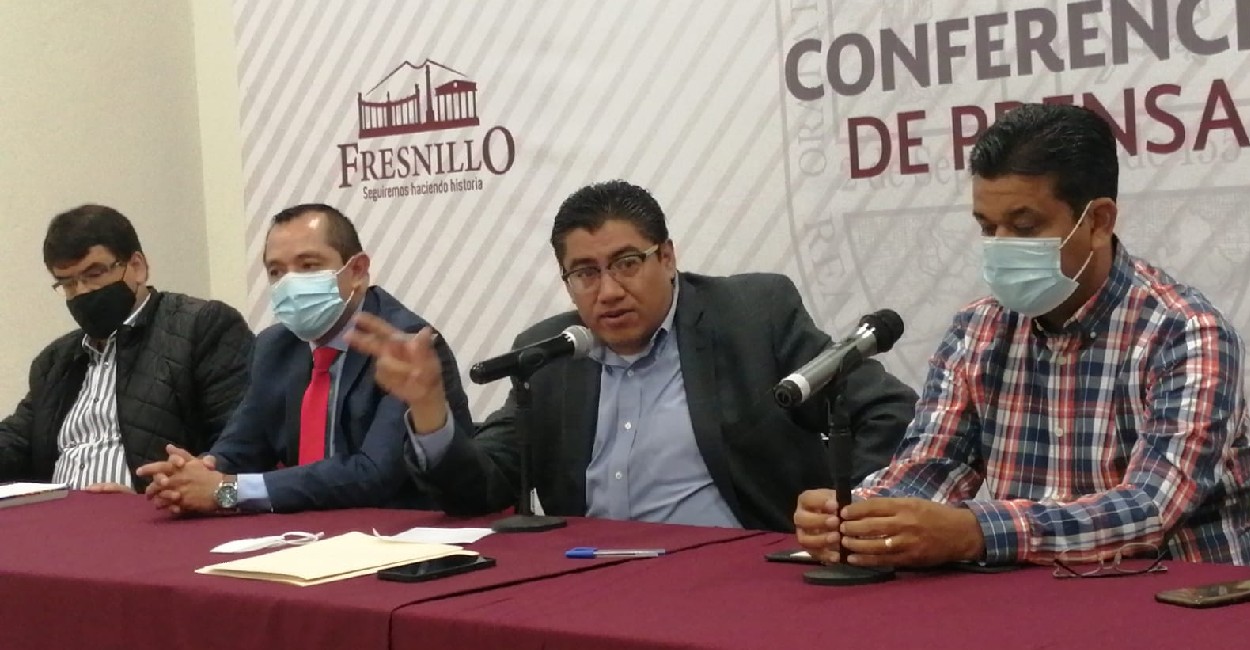 Saúl Monreal Ávila, presidente municipal de Fresnillo en conferencia de prensa. | Foto: Marcela Espino.