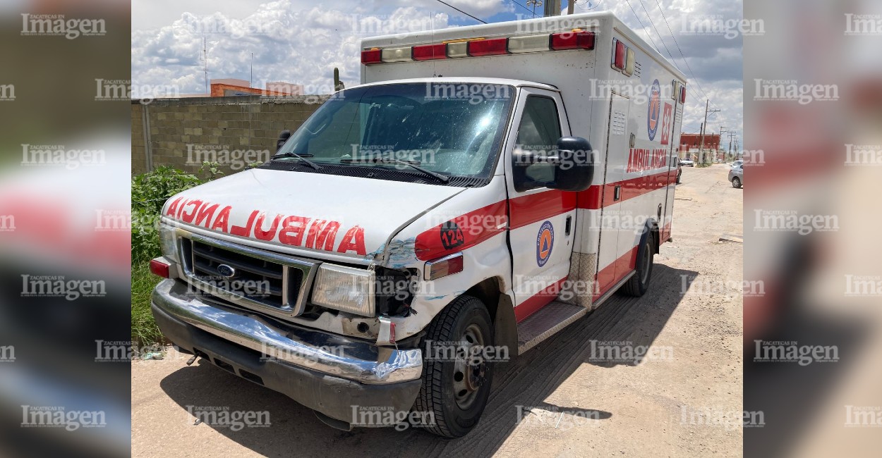 La ambulancia trasladaba a un paciente a Fresnillo. / Foto: Imagen