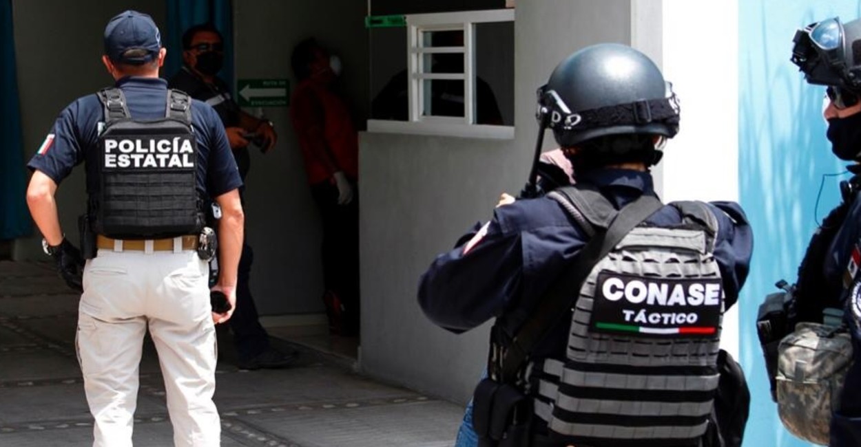 A las dos sospechosas las detuvieron en el municipio de Guadalupe. / Foto: Cortesía