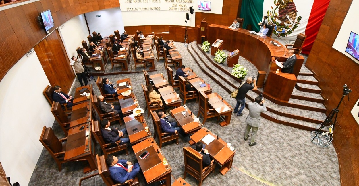 Eliminan Secretaría General de la Legislatura