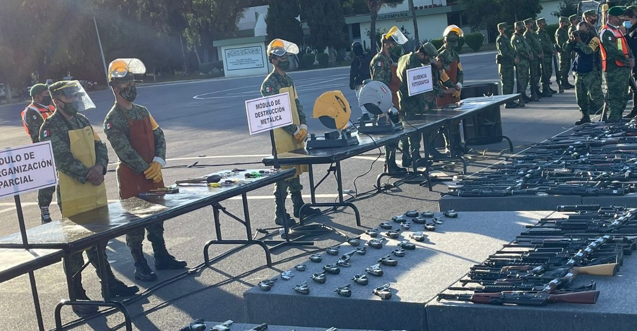 Las armas se destruyeron en esta ocasión por parte de elementos del Ejército Mexicano. | Foto: Cortesía.