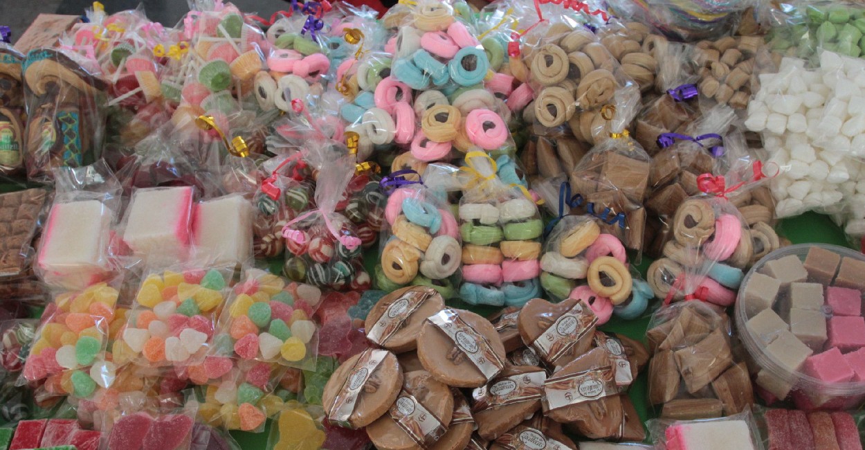 Los turistas aseguran que, al menos, se deben probar tres de los dulces en las visitas a la tierra de cantera y corazón de plata. / Foto: Imagen
