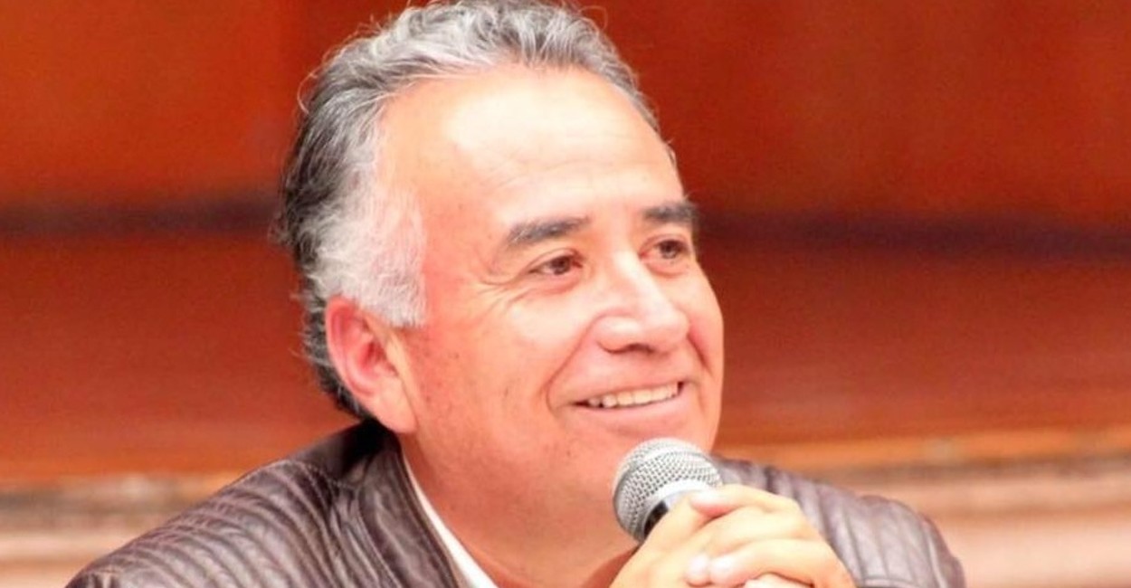 Armando Perales ha reconocido que conectan diablitos a la luz para no dejar sin agua a Miguel Auza.