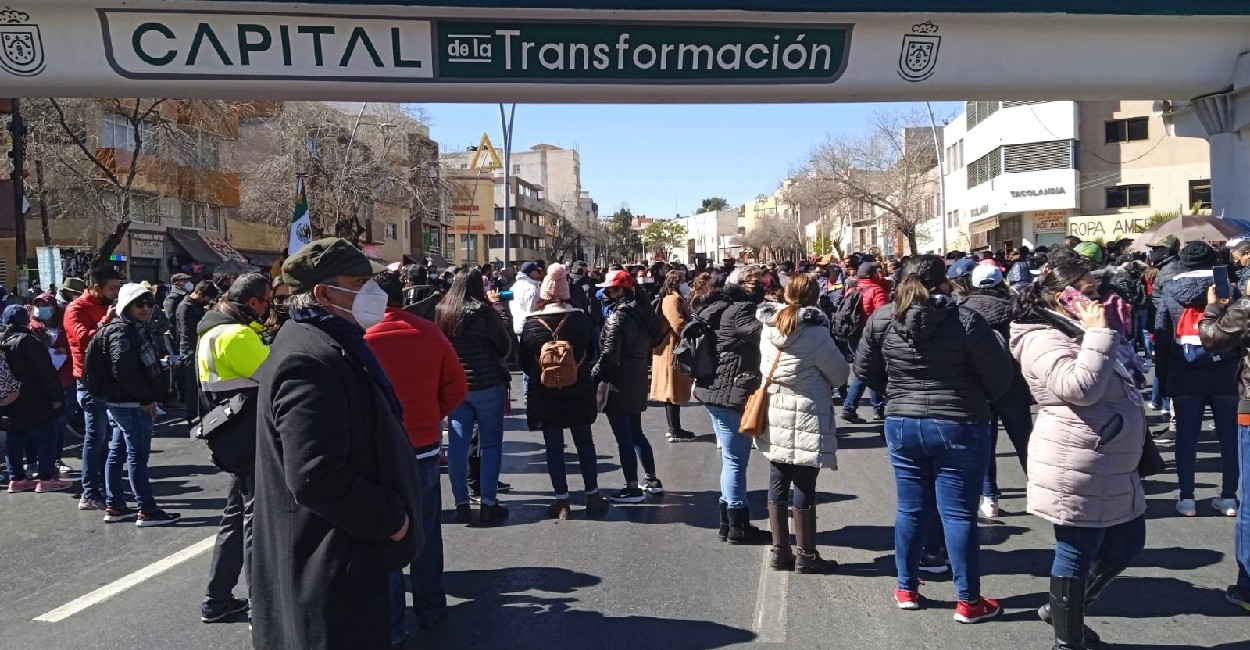 Miles de docentes zacatecanos se movilizaron en las calles del Centro Histórico. | Foto: Manuel Medina.