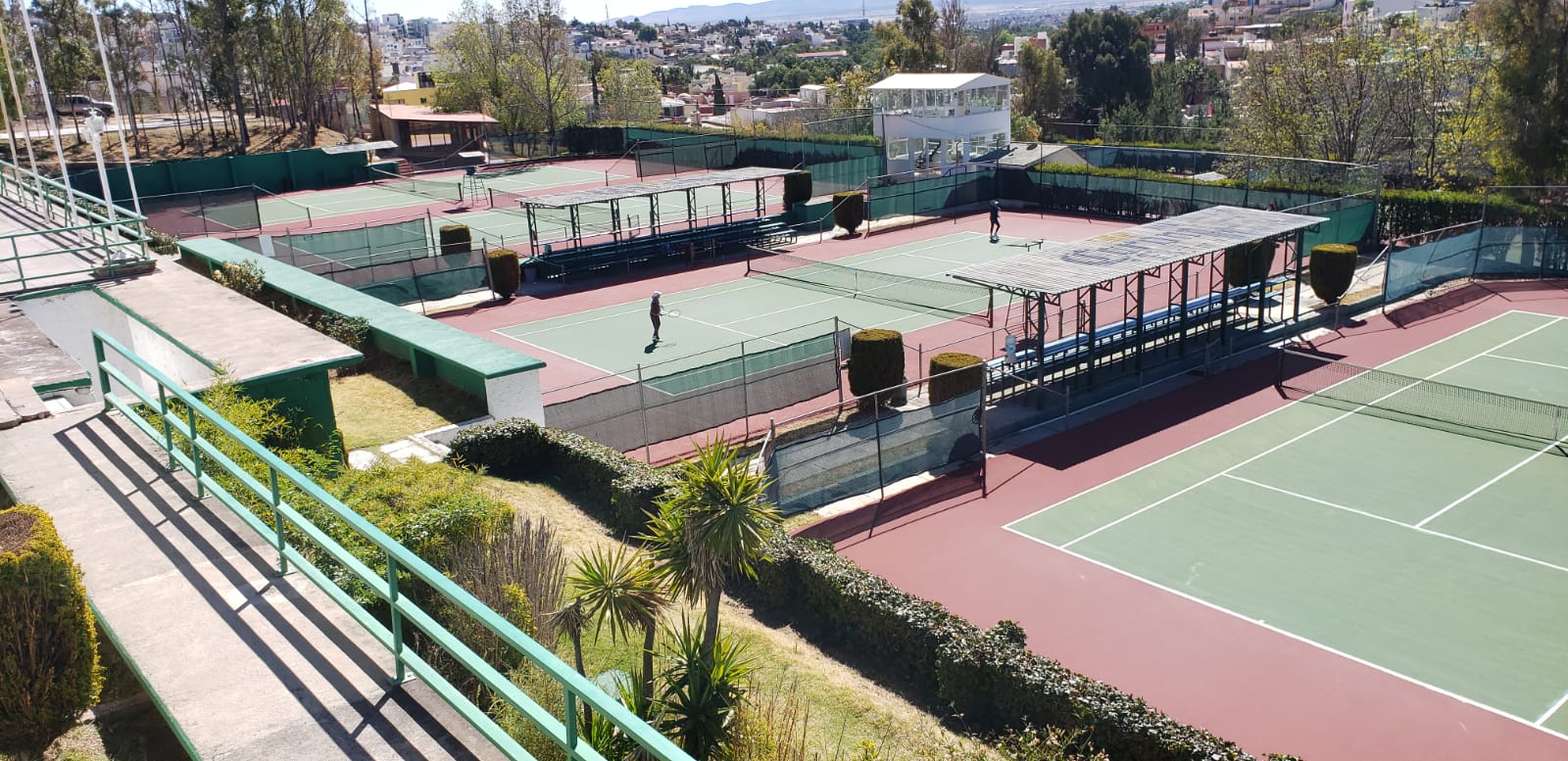 Listas las 9 canchas del CSDZ para el arranque de la Academia de Tenis el próximo lunes. | Foto: Óscar Fernández