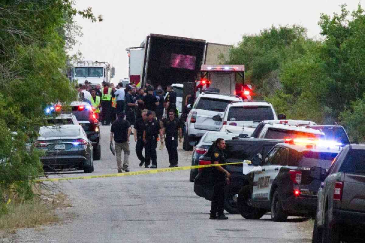 Migrantes muertos en un tráiler en Texas