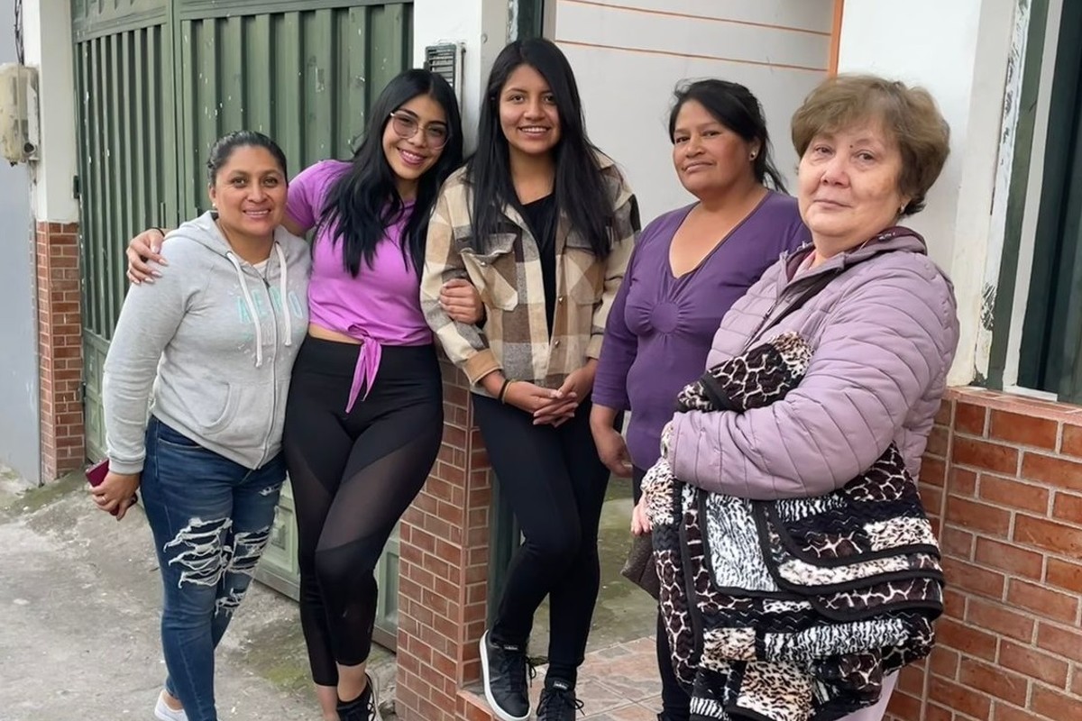 Fernanda y su madre fueron apoyadas en Otavalo por la familia Valencia. 
