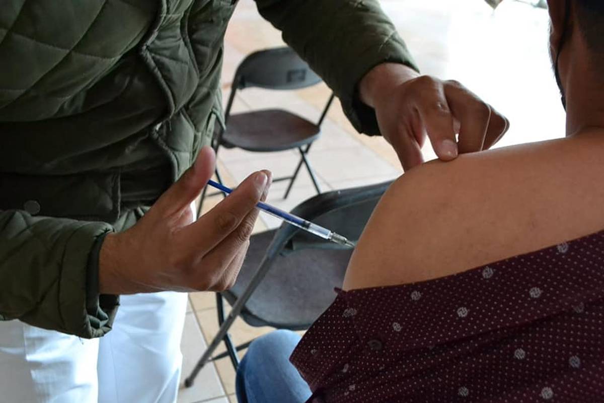 Continúan aplicando la vacuna contra el Covid-19 en Zacatecas. | Foto: Cortesía.