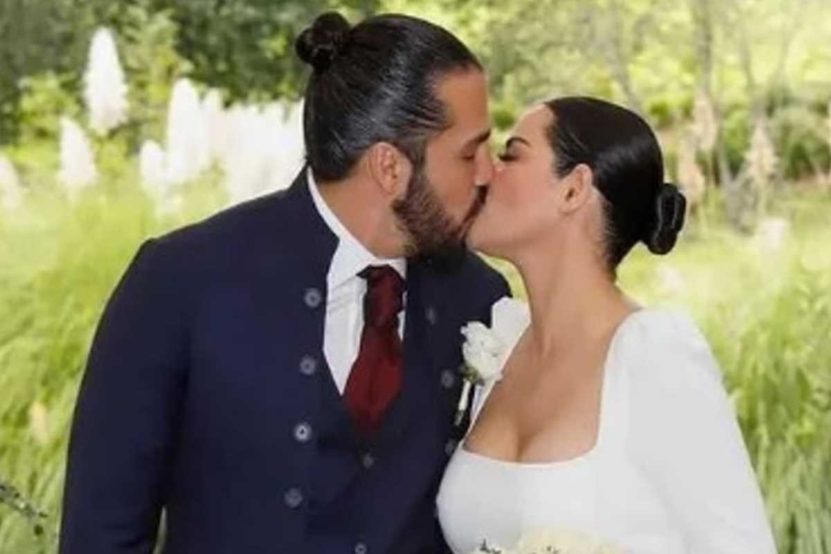Maite Perroni y Andrés Tovar en su boda. | Foto: Instagram.