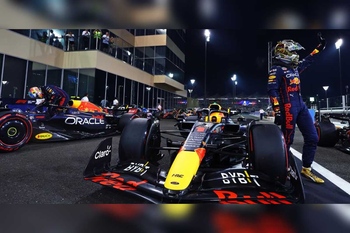 ‘Checo’ Pérez finaliza en tercer lugar, en el Gran Premio de Abu Dhabi. | Foto: Cortesía.